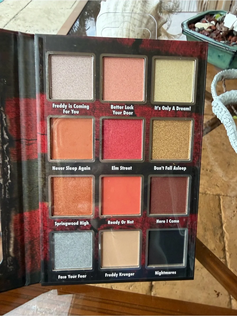 A Nightmare On Elm Street Eyeshadow Palette - Black & Red 12 Shades